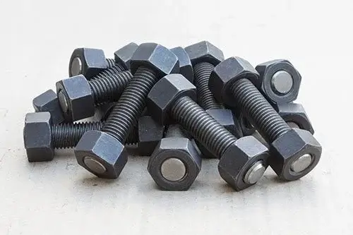 Stud bolts and nuts for flanges